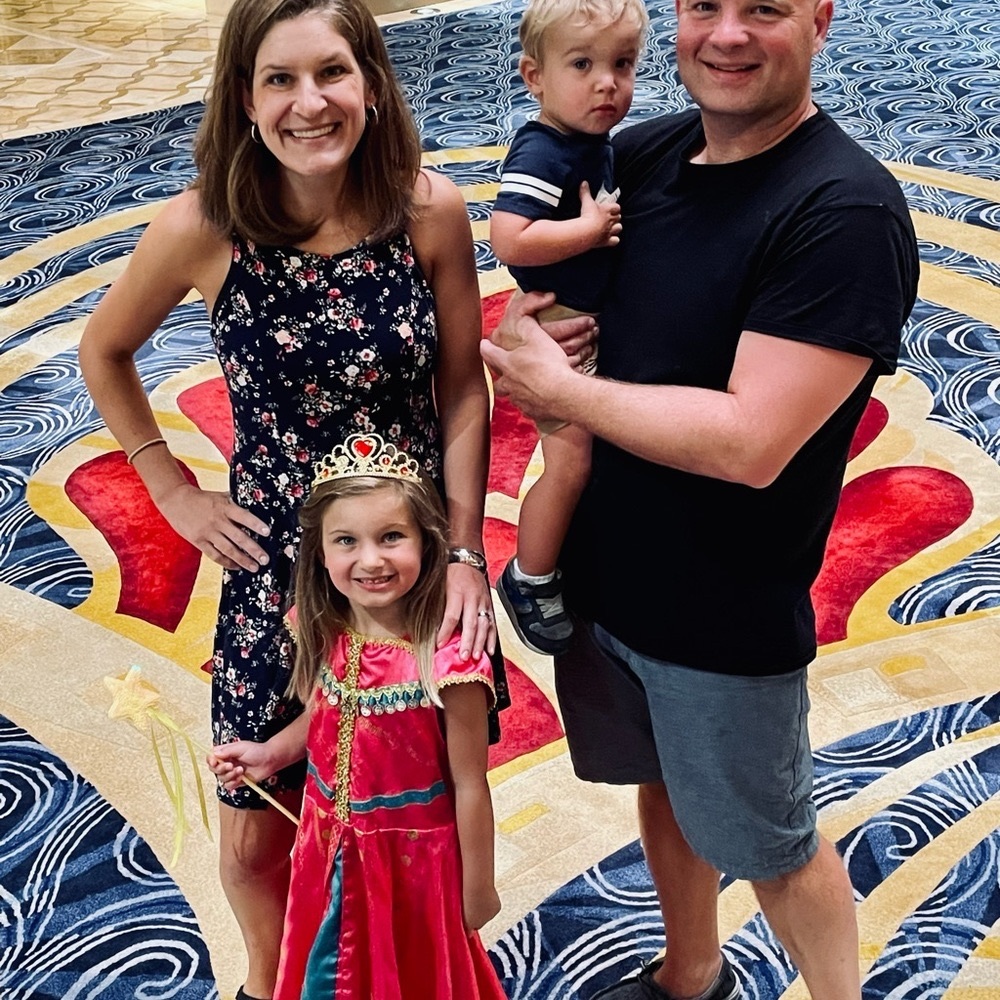 Meet your Posher, Faye